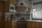 Kitchen_01_Luminance_HDR.jpg