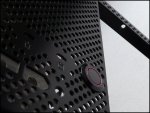 lian li pc v800 Vandalismus Taster pink rosa.JPG