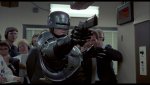 RoboCop (Unrated Director's Cut).mkv_snapshot_00.33.17_[2014.01.27_17.35.40].jpg