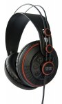 Superlux HD681 Kopfhörer.jpg