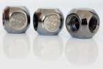 3x Bitspower L-Adapter 2x IG 14 Zoll - shiny black.JPG