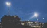 stadion_flutlicht_nordkurve_haupttribuene.jpg