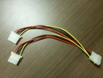 1x 4-Pin Molex auf 2x 4-Pin Molex.jpg