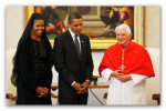 Barack-Obama-in-schwarz-beim-Papst.png