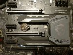37. MSI X470 Gaming M7 AC M.2 SHIELD FROZR.jpg