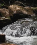 Steine im Wasserfall Irrel_crop.jpg
