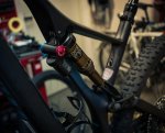 S-Works Zoom auf Dämpfer.jpg