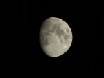 mond-in-der-dreiviertelphase-34-9dfeb3f9-9531-4c8f-8682-681d8e8eb75d.jpg