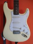 Bullet_Strat_Body_klein.jpg