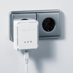 image-picture-dlan-200-avmini-eu-socket.jpg