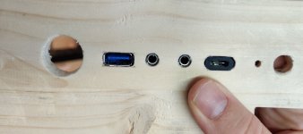 01_USB Hub.jpg