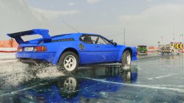 Dirt 5 bietet sehr schicke Stochastic Screen Space Reflections, die Unterseite des Fahrzeugs i...jpg