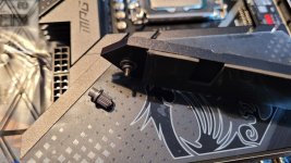 Motherboard-Abstandshalter-Defekt-3.jpg