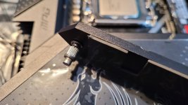 Motherboard-Abstandshalter-Defekt-4.jpg