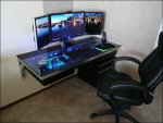 PC im Tisch.jpg