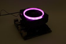 29_AeroCool_Cylon_3.jpg