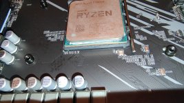 CPU_im_Sockel (3).jpg