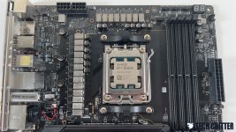 MSI-MPG-X670E-CARBON-WIFI-12.jpg