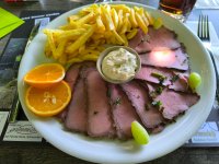 RoastbeefPommes.jpg
