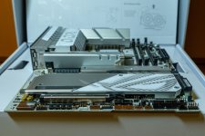R1__1630.jpg