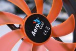 520324d1329424771-zeigt-her-eure-aerocool-gehaeuse-dsc03314_900.jpg