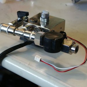 Pumpe komplett mit DFM