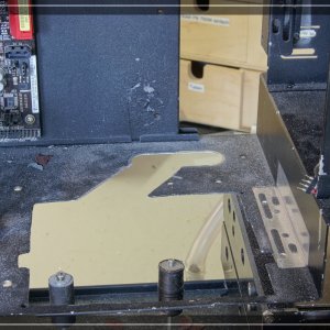 neuer Ausschnitt in alter Midplate a