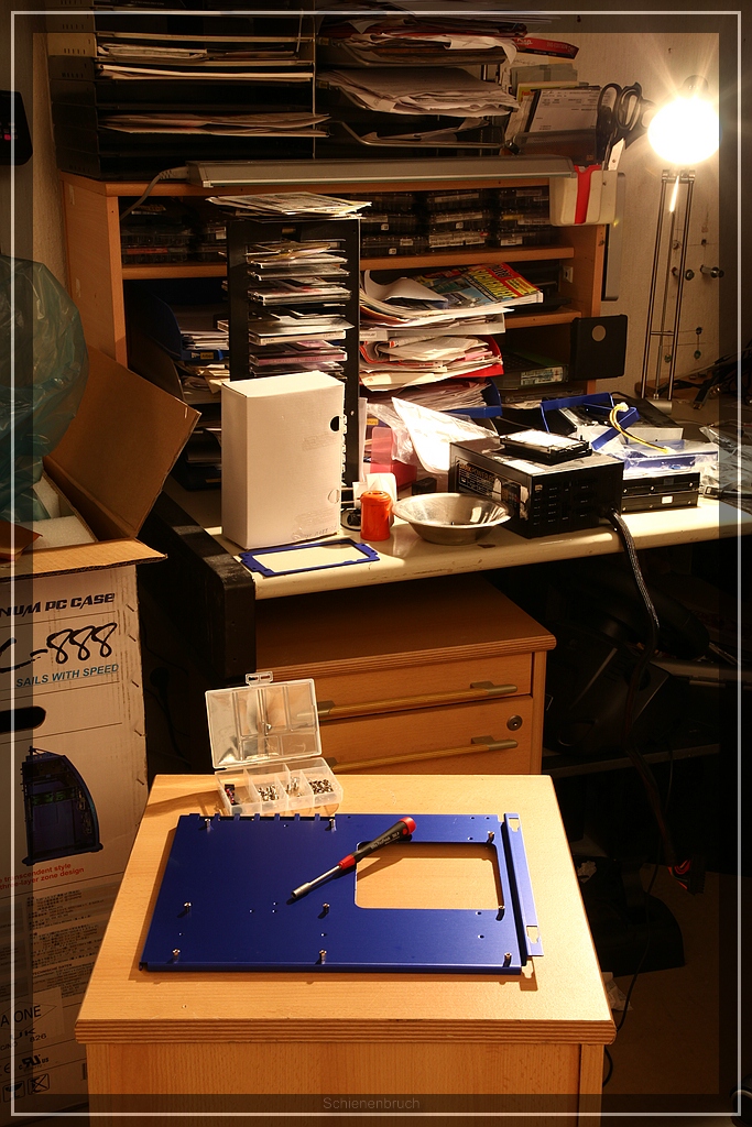 888   Mainboardtray d