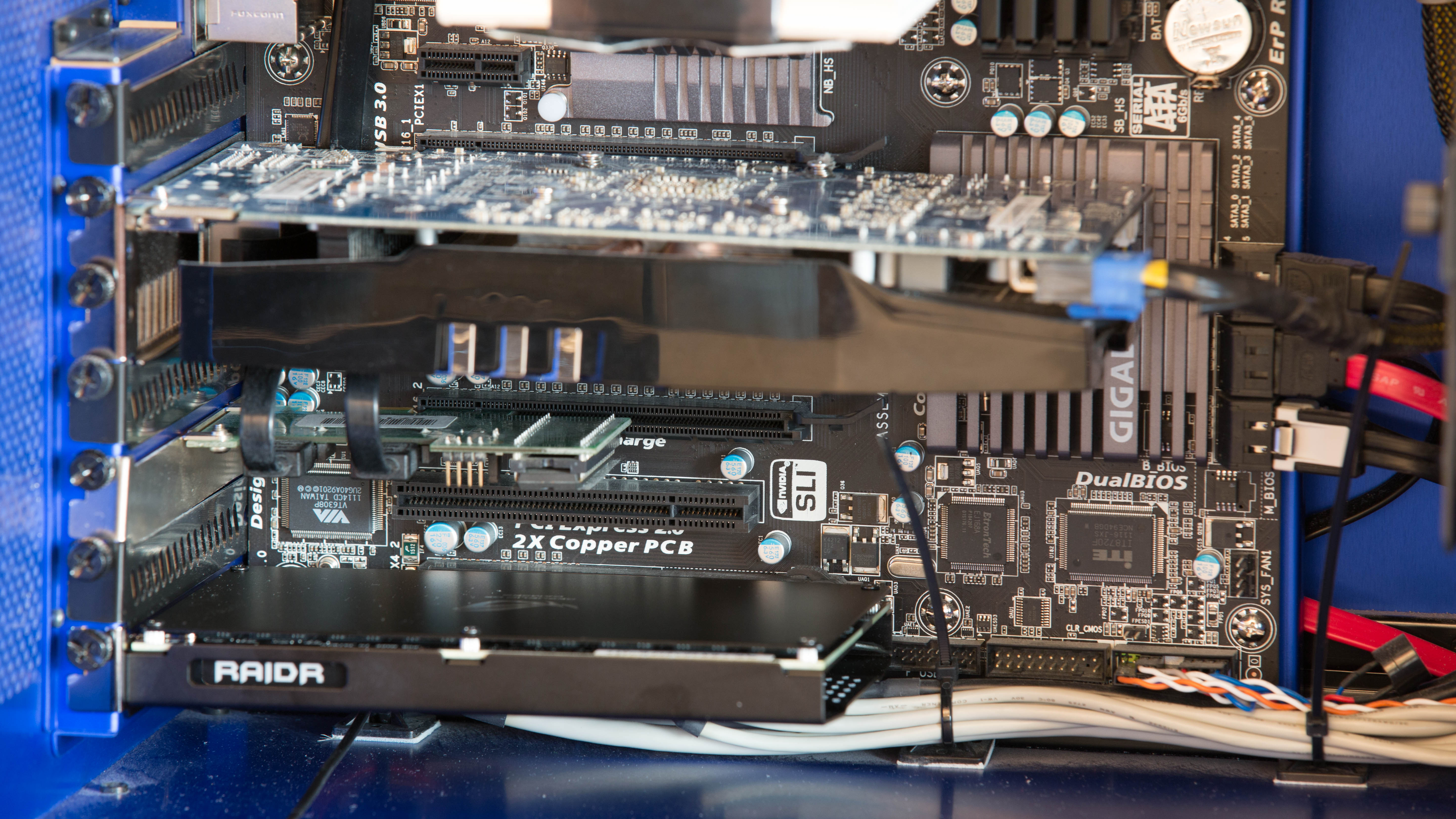 Asus Raidr 9