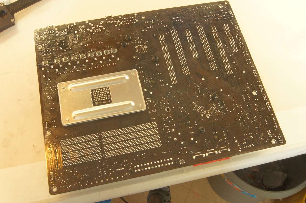 Mainboard hinten