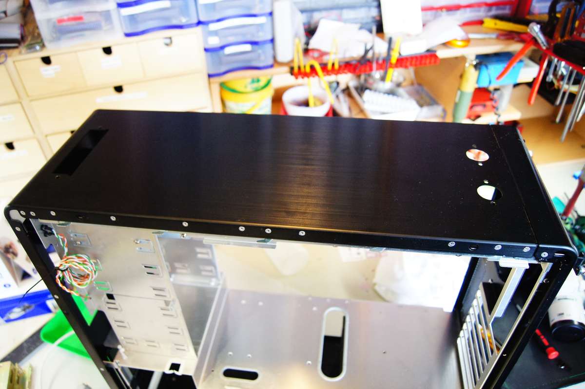 Mainboard Tray Deckel