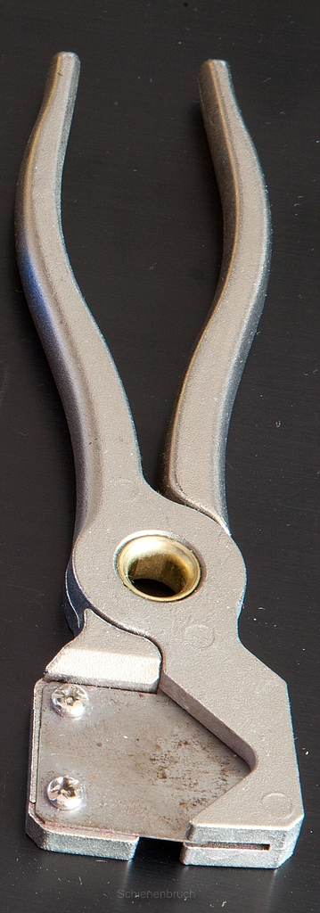 Nr 49   großer Schlauchschneider e