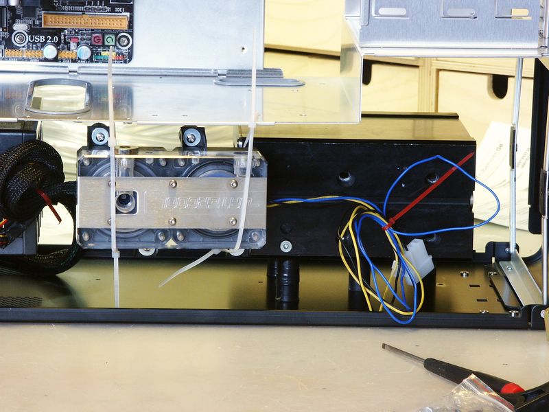 Pumpe unten quer Detail